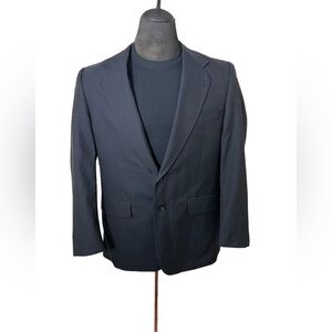 Jeffrey Banks mens Blazer Gray, size 42L, 100% pure Wool.